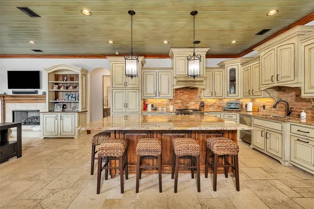 $2,595,000 | 712 Hamilton Landing Drive, St. Simons Island, GA 31522