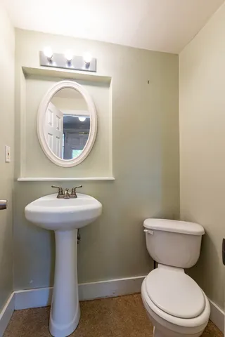 $277,000 | 33 James Street, Rockland, ME 04841