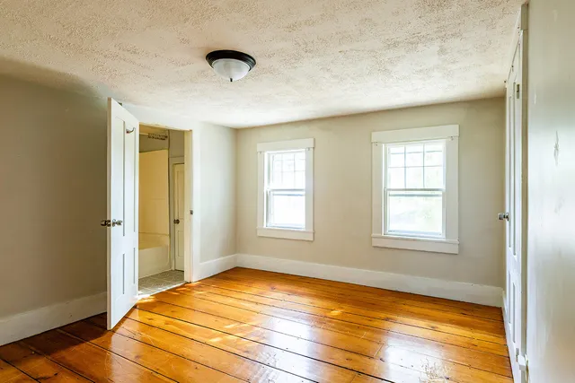 $277,000 | 33 James Street, Rockland, ME 04841