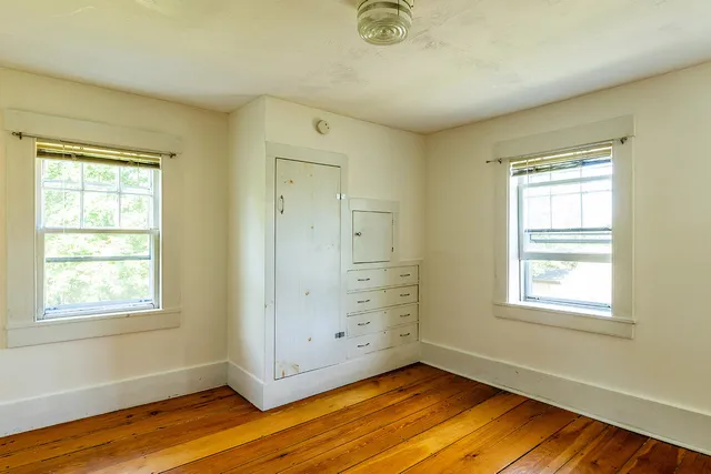 $277,000 | 33 James Street, Rockland, ME 04841