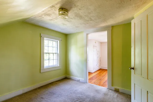 $277,000 | 33 James Street, Rockland, ME 04841