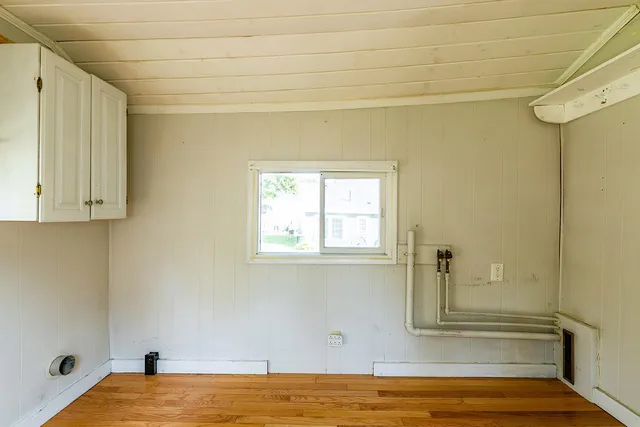 $277,000 | 33 James Street, Rockland, ME 04841