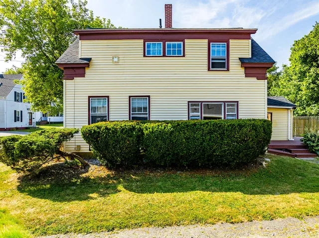$277,000 | 33 James Street, Rockland, ME 04841