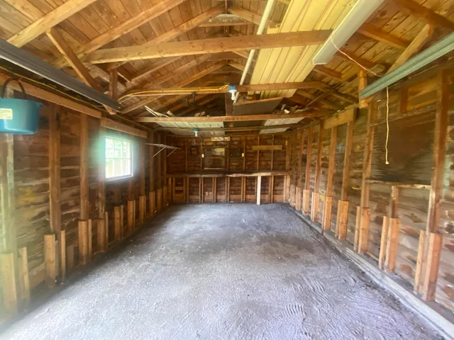 $277,000 | 33 James Street, Rockland, ME 04841