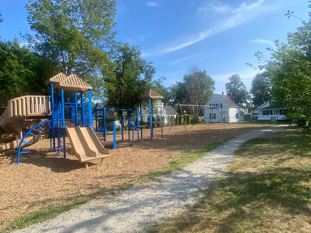 $277,000 | 33 James Street, Rockland, ME 04841