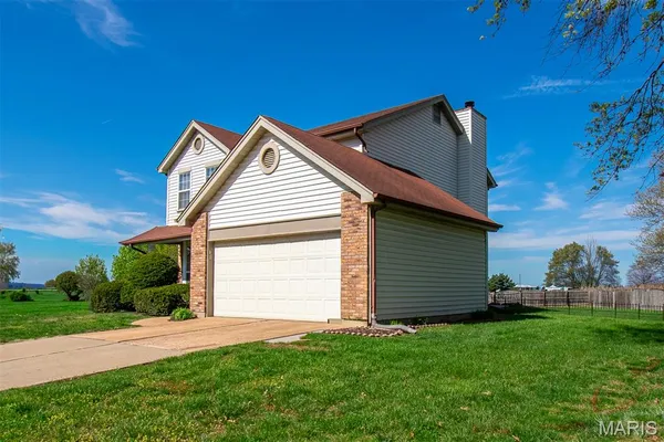 $2,500 | 395 Misty Valley Drive, St. Peters, MO 63376