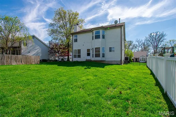 $2,500 | 395 Misty Valley Drive, St. Peters, MO 63376