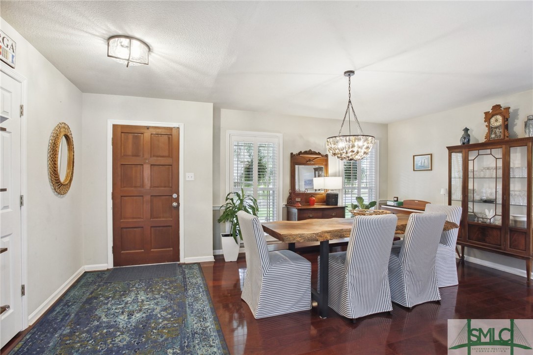 147 Cardinal Road Savannah, GA 31406 - Photo 3 of 28 Gallery Image 3