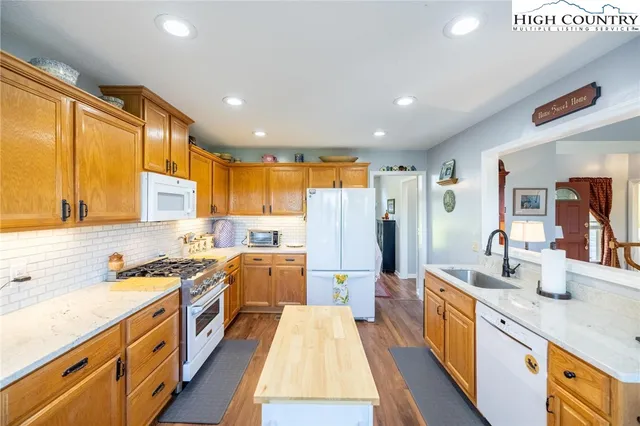 $575,000 | 347 Hickory Mountain Road, Sparta, NC 28675