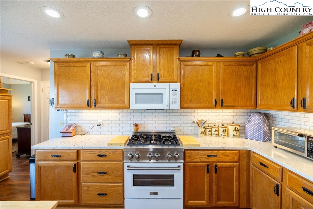 347 Hickory Mountain Road Sparta, NC 28675 - Photo 19 of 50 Gallery Image 19