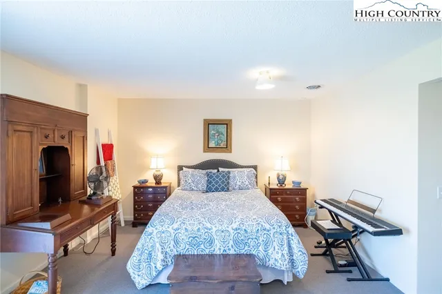 $575,000 | 347 Hickory Mountain Road, Sparta, NC 28675