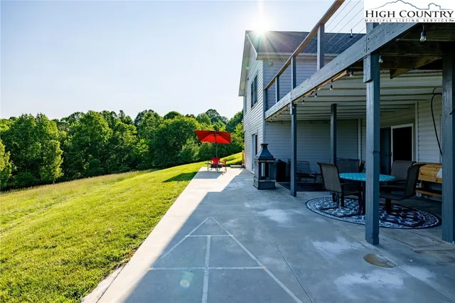 $575,000 | 347 Hickory Mountain Road, Sparta, NC 28675