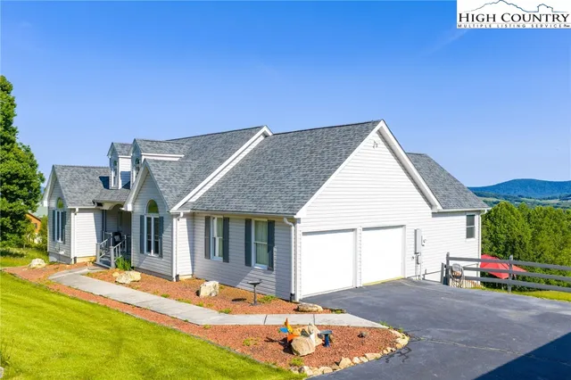 $575,000 | 347 Hickory Mountain Road, Sparta, NC 28675