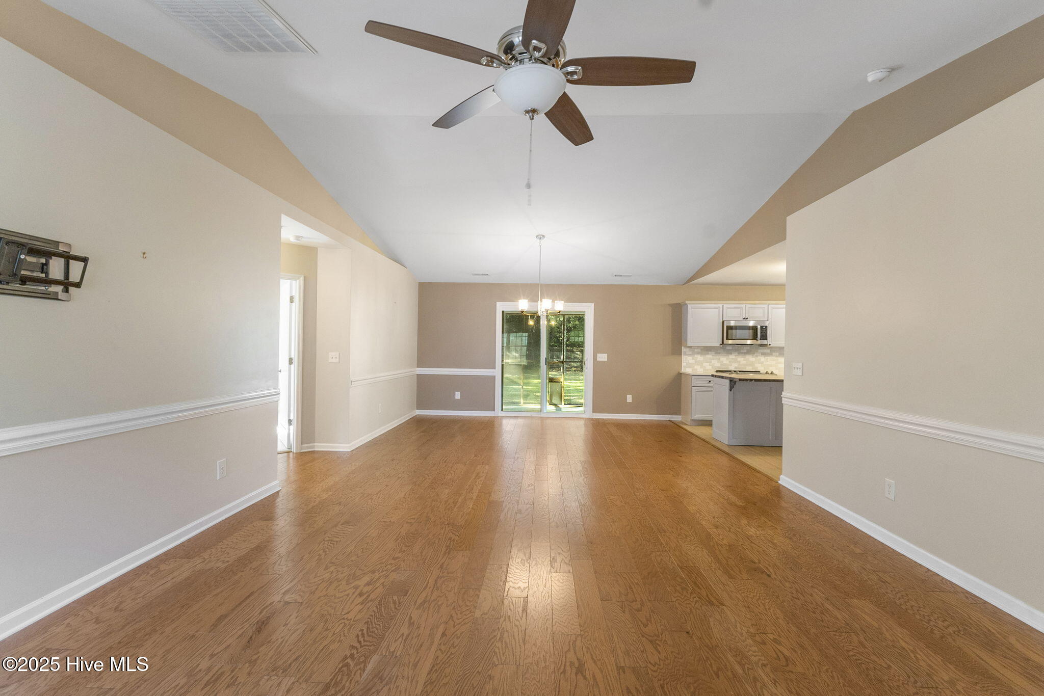 309 Masters Lane Hampstead, NC 28443 - Photo 6 of 39 12-web-or-mls-IMG_5816