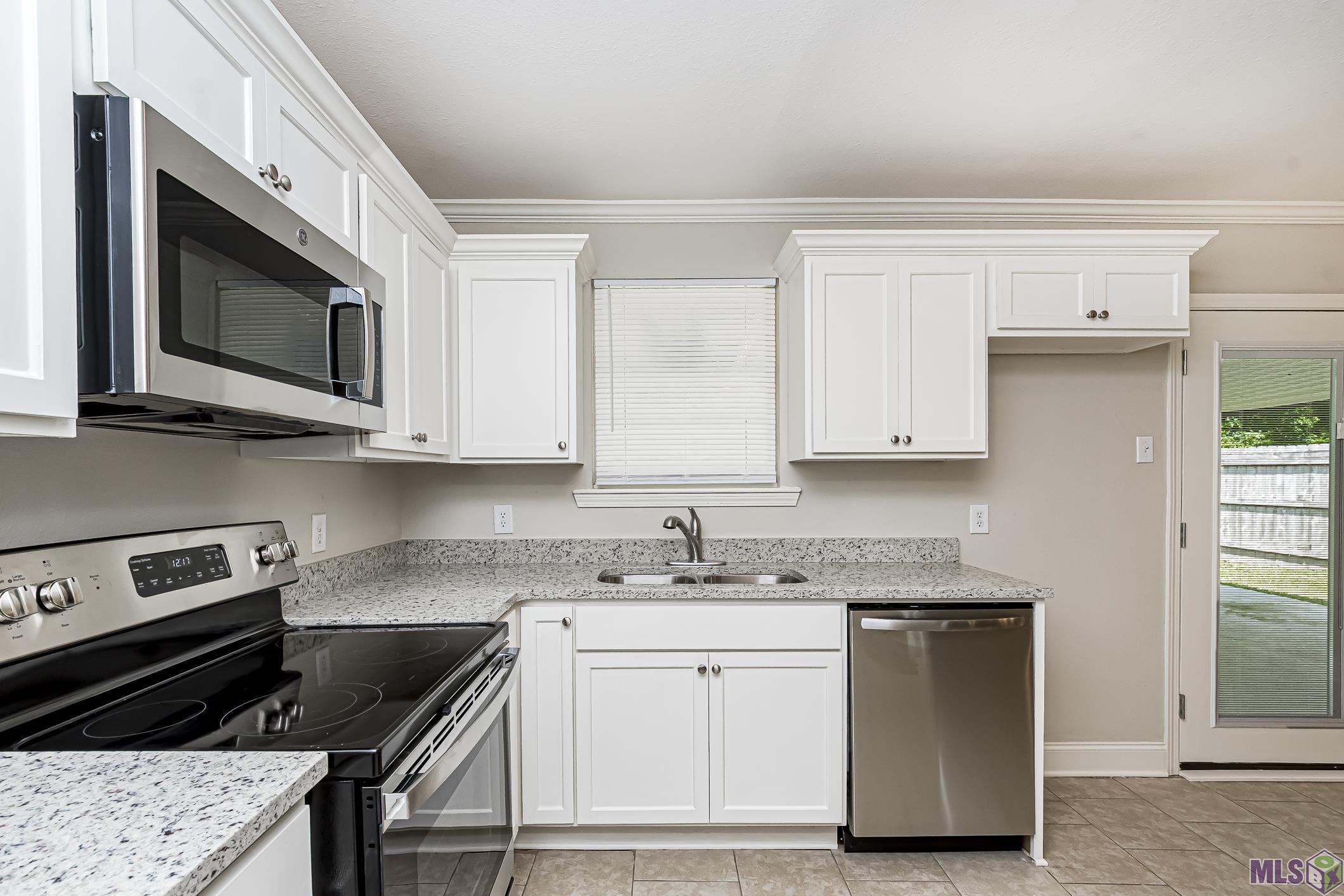 168 Lafitte Drive Baton Rouge, LA 70819 - Photo 8 of 21 Gallery Image 8