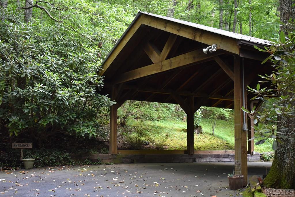 548-572 Holt Road Highlands, NC 28741 - Photo 15 of 24 Gallery Image 15