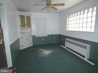 1104 Gregg Street Reading, PA 19607 - Photo 4 of 6 Gallery Image 4