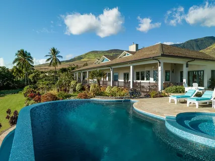 $9,500,000 | 65 Wili Okai Way, Lahaina, HI 96761