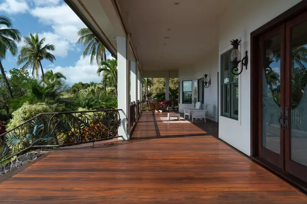 $9,500,000 | 65 Wili Okai Way, Lahaina, HI 96761