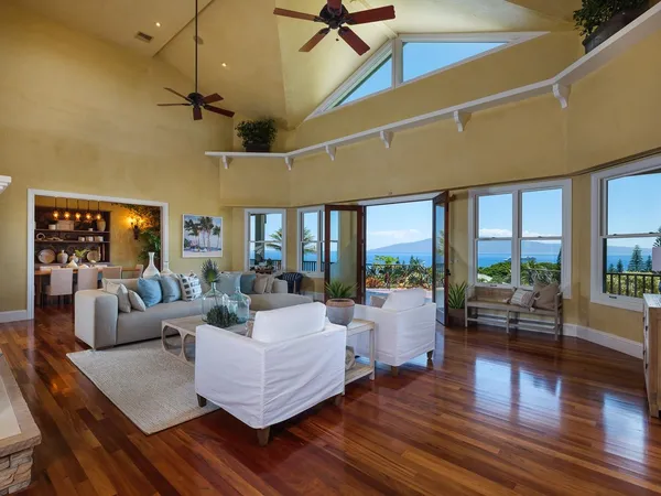 $9,500,000 | 65 Wili Okai Way, Lahaina, HI 96761