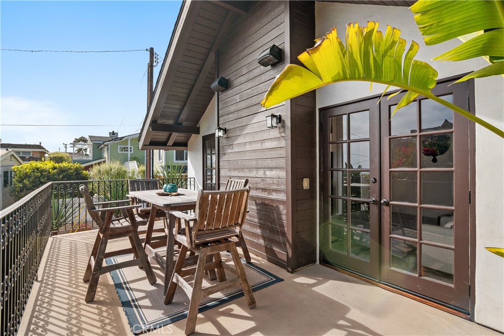 848 Cliff Drive Laguna Beach, CA 92651 - Photo 2 of 24