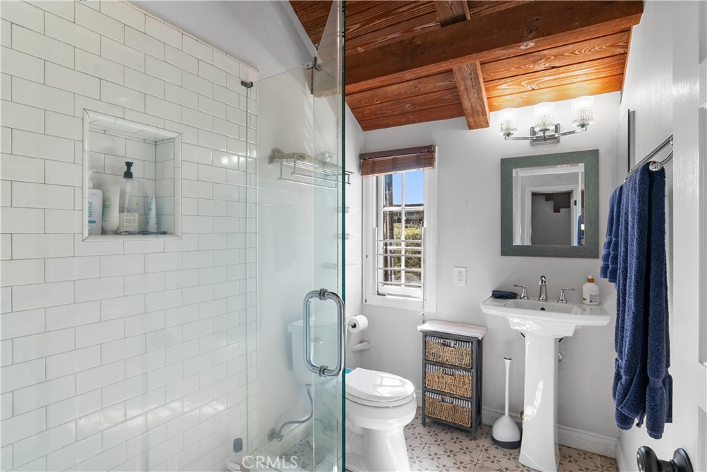 848 Cliff Drive Laguna Beach, CA 92651 - Photo 9 of 24