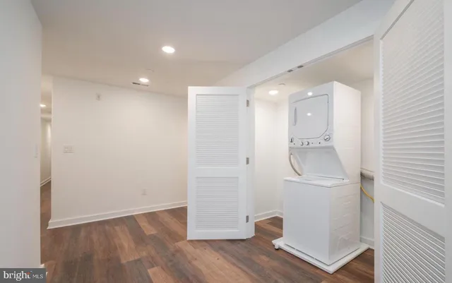 a view of outdoor space with city view