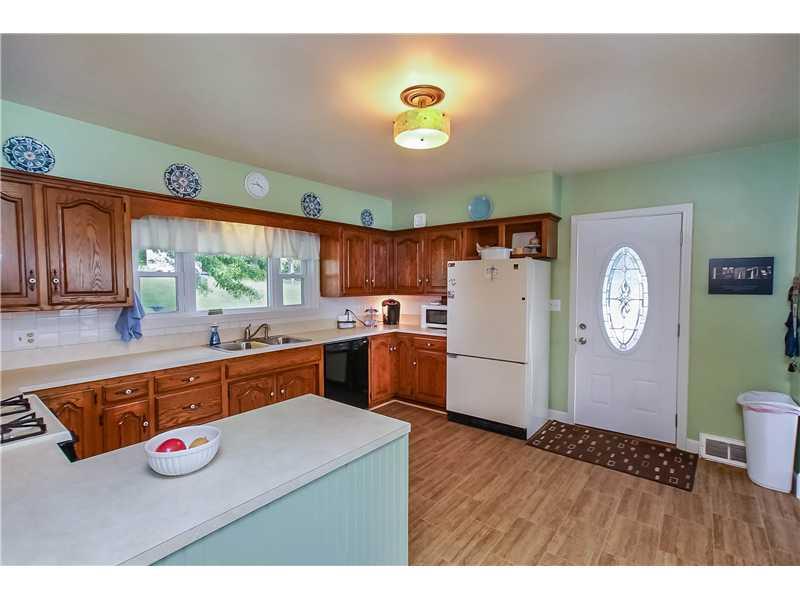 238 Old Pittsburgh Road Uniontown, PA 15401 - Photo 11 of 23 Kitchen.