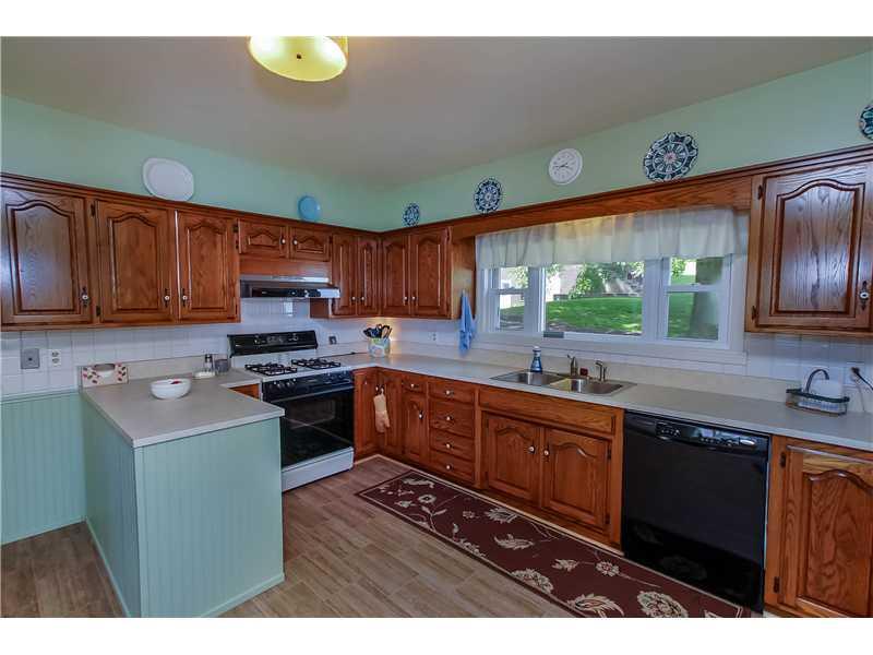 238 Old Pittsburgh Road Uniontown, PA 15401 - Photo 12 of 23 Kitchen.
