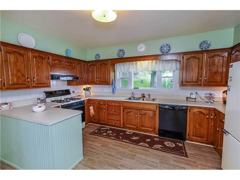 238 Old Pittsburgh Road Uniontown, PA 15401 - Photo 10 of 23 Kitchen.