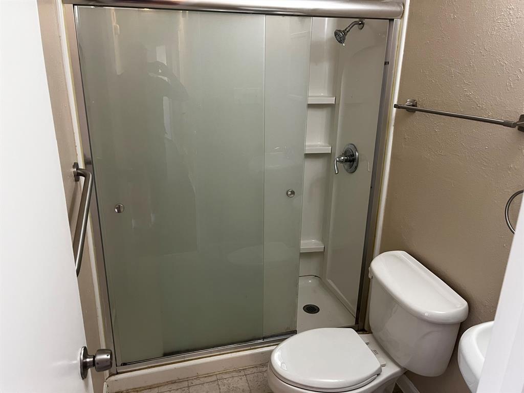 8907 Rustown Drive Dallas, TX 75228 - Photo 8 of 23