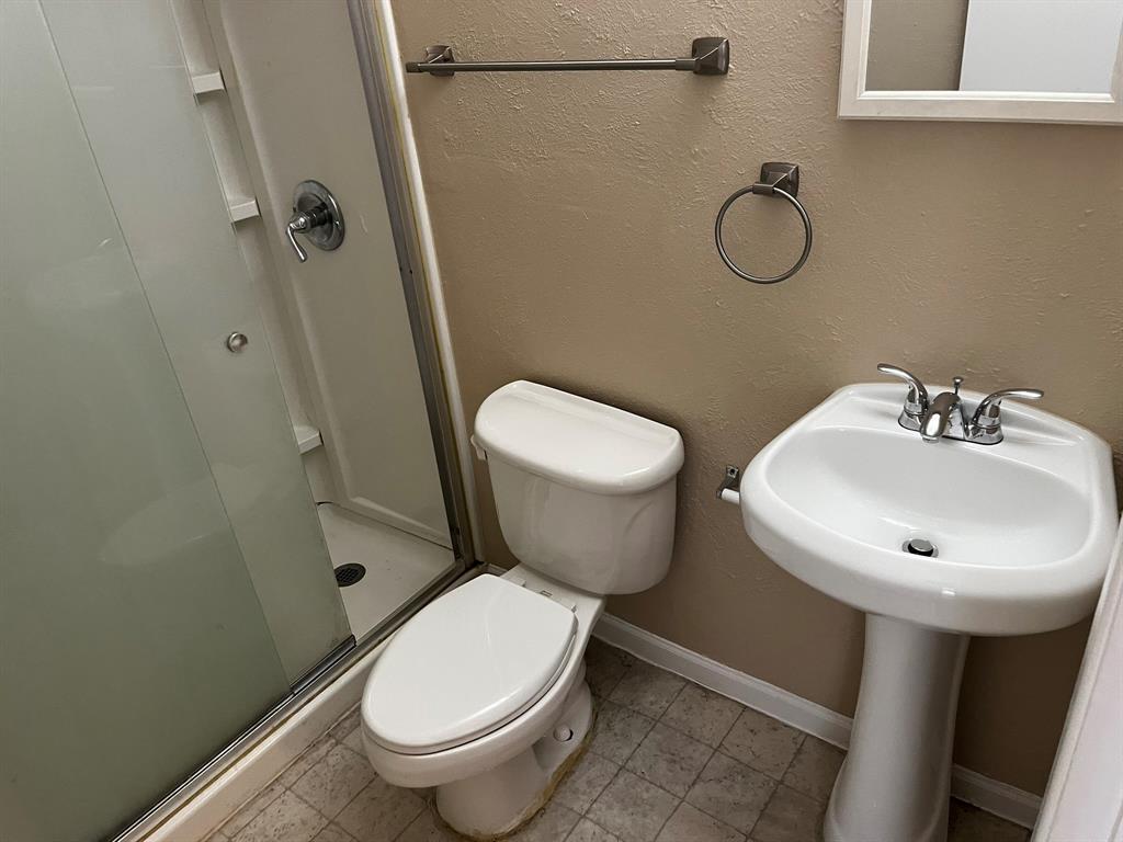 8907 Rustown Drive Dallas, TX 75228 - Photo 9 of 23