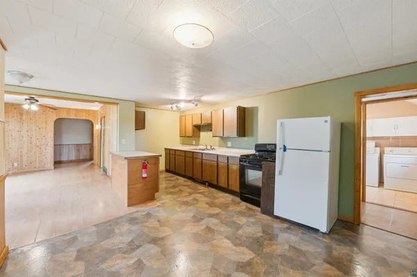 $185,000 | 332 West Pine Street, Washburn, WI 54891