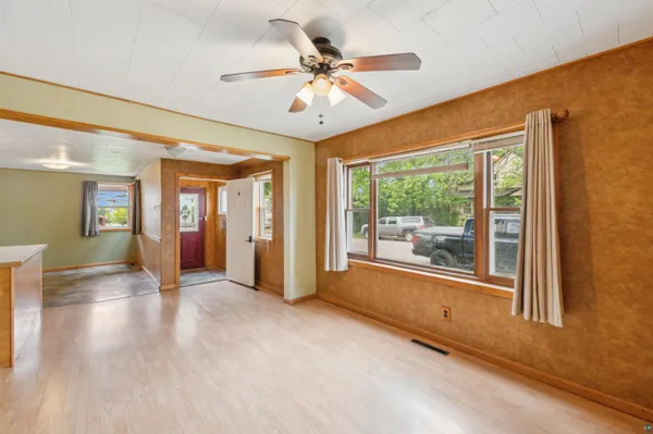 $185,000 | 332 West Pine Street, Washburn, WI 54891