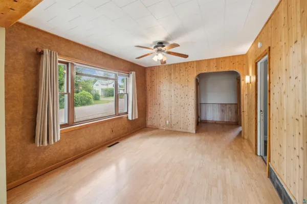 $185,000 | 332 West Pine Street, Washburn, WI 54891