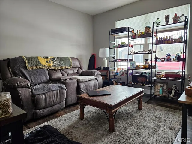 $299,000 | 160 Mesa Drive, Waynesville, MO 65583