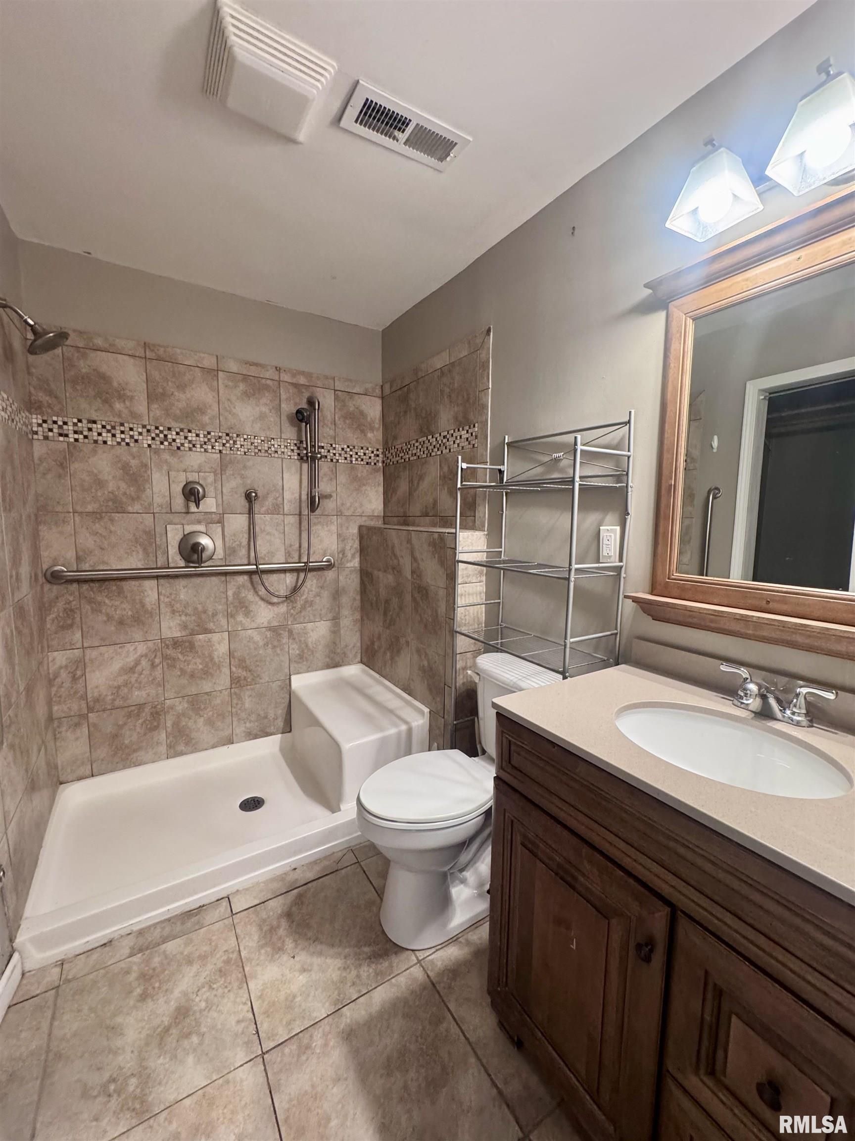 403 East Murray Street Macomb, IL 61455 - Photo 13 of 17