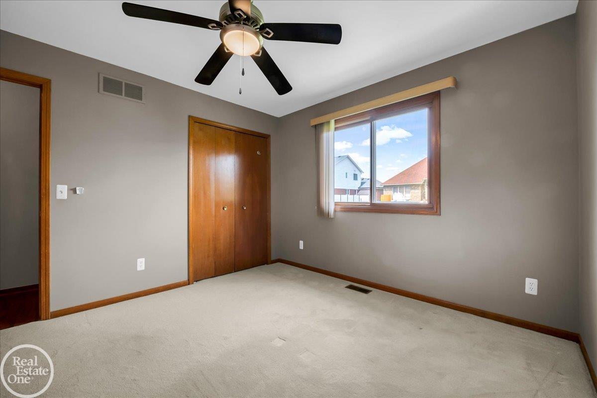 34521 Blue Spruce Road New Baltimore, MI 48047 - Photo 24 of 41 Gallery Image 24