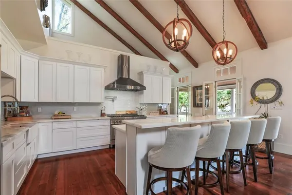 $3,000,000 | 115 Holly Street, Mandeville, LA 70448