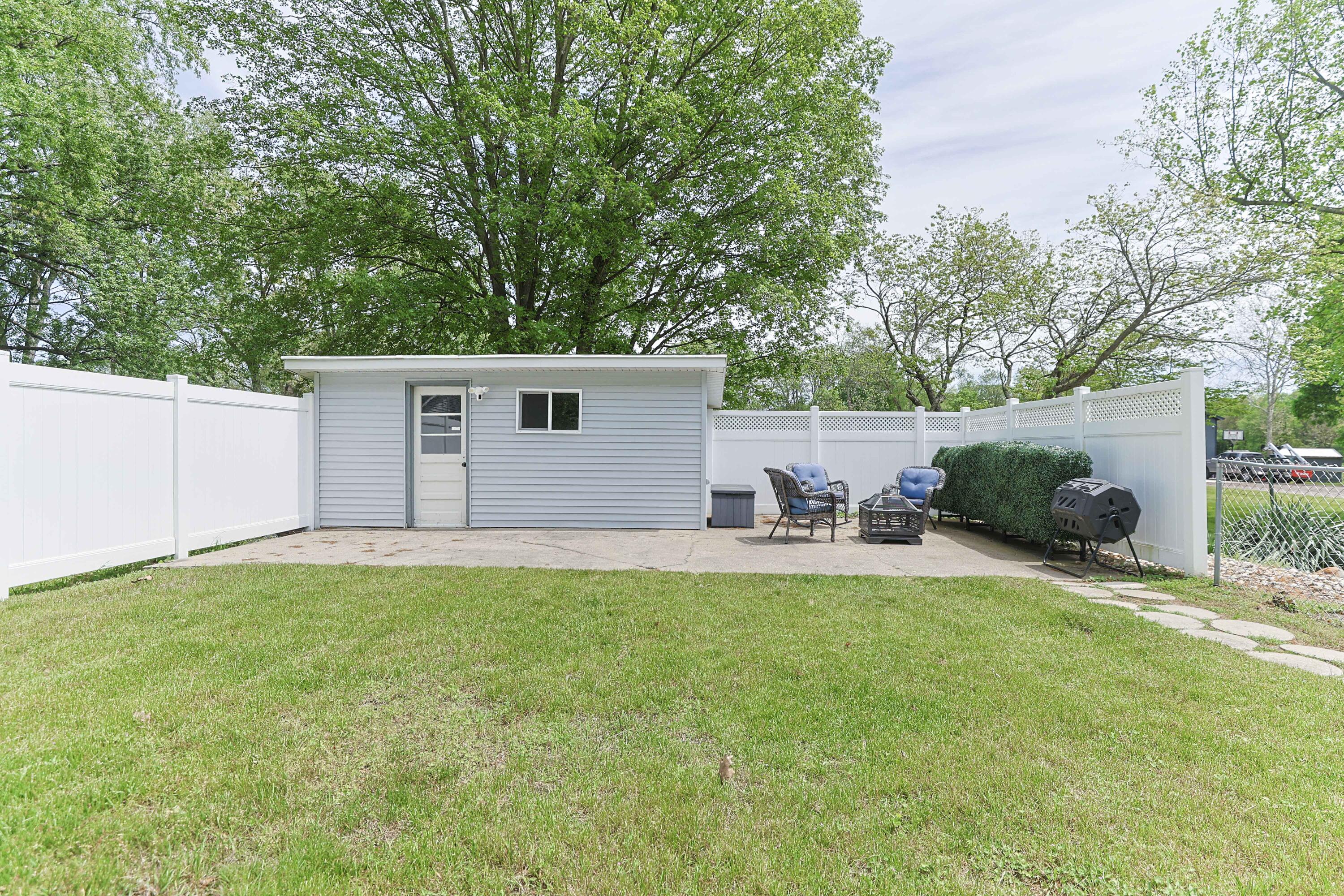 3011 Adams Road Niles, MI 49120 - Photo 39 of 44 Shed
