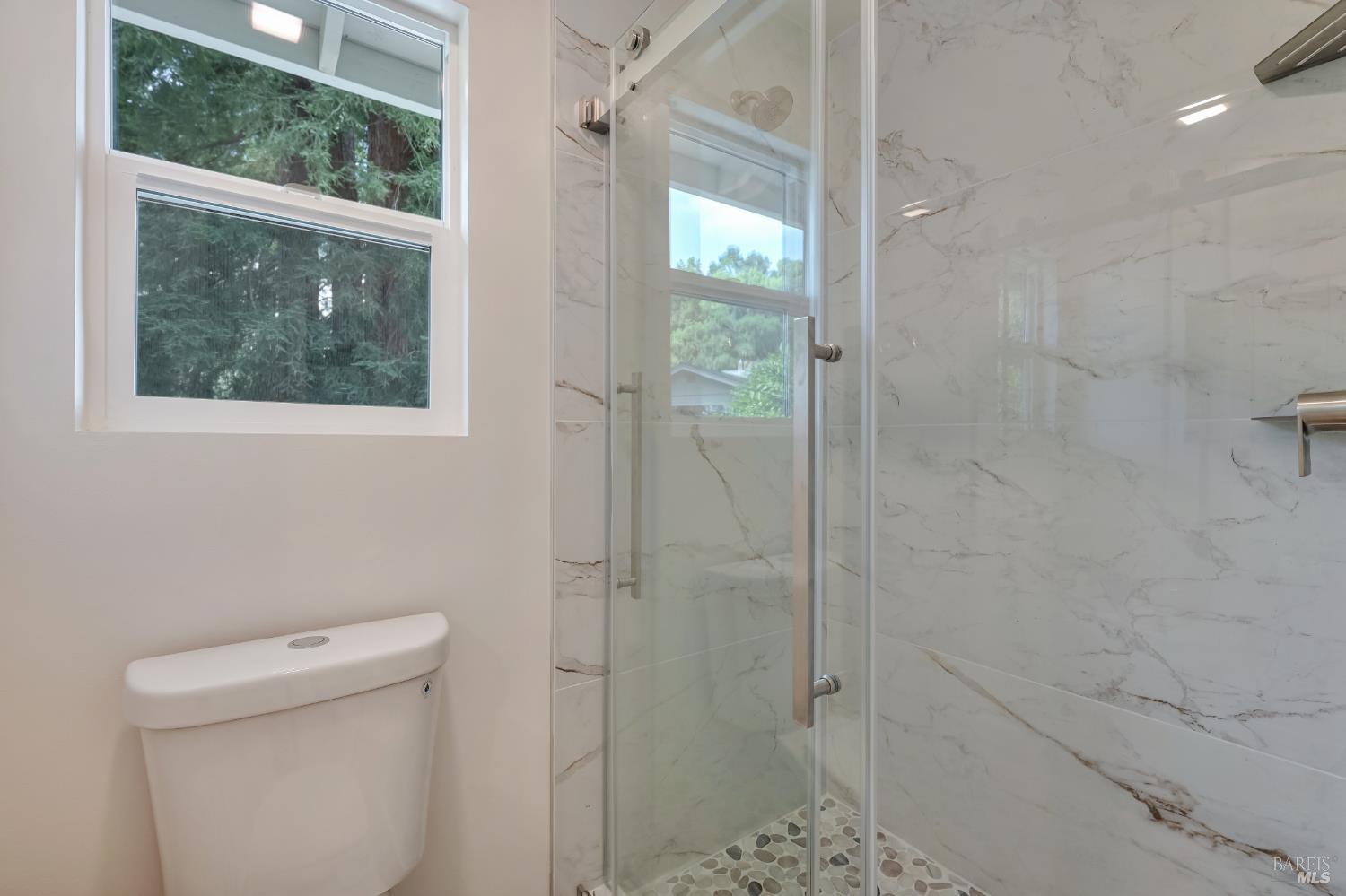 2040 Parrish Drive Santa Rosa, CA 95404 - Photo 16 of 27