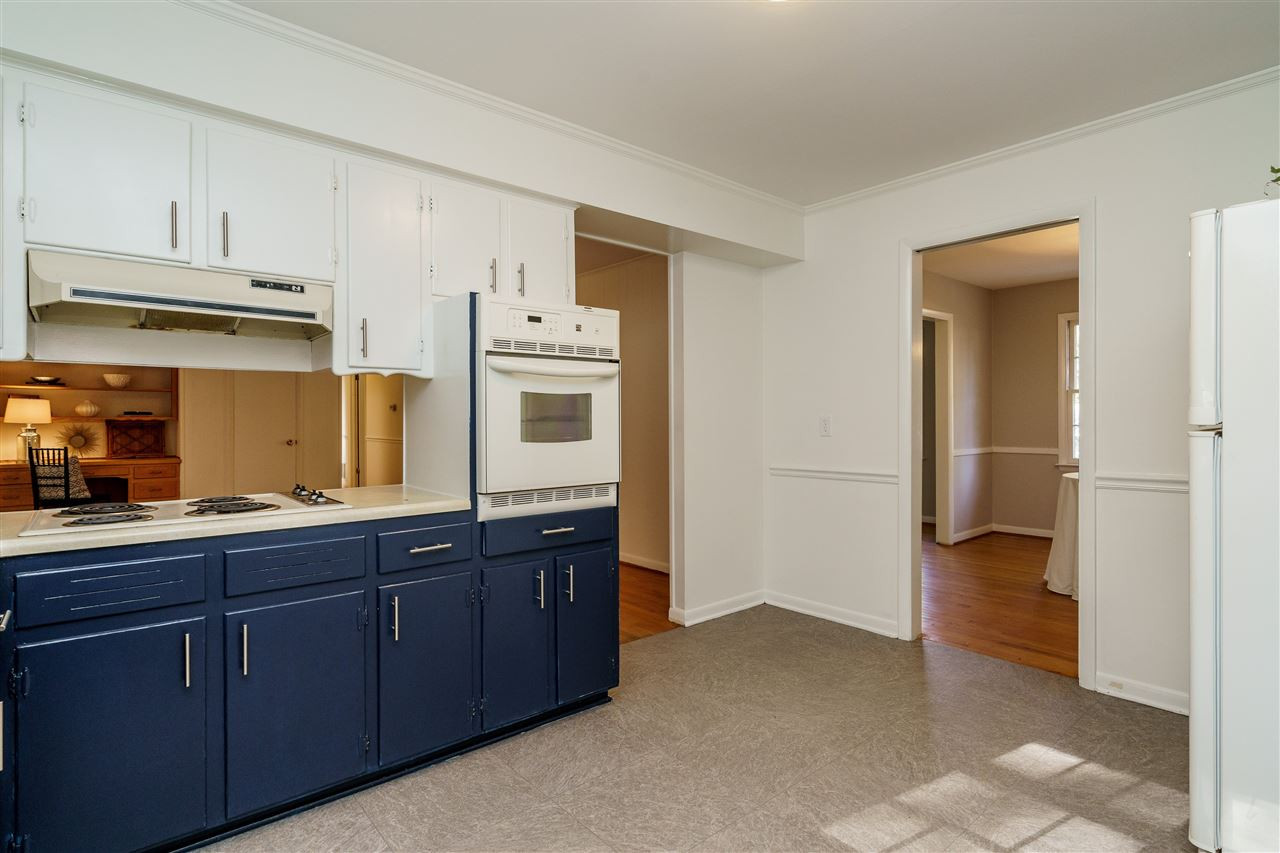 4224 Rowan Street Raleigh, NC 27609 - Photo 12 of 24 Photo 12