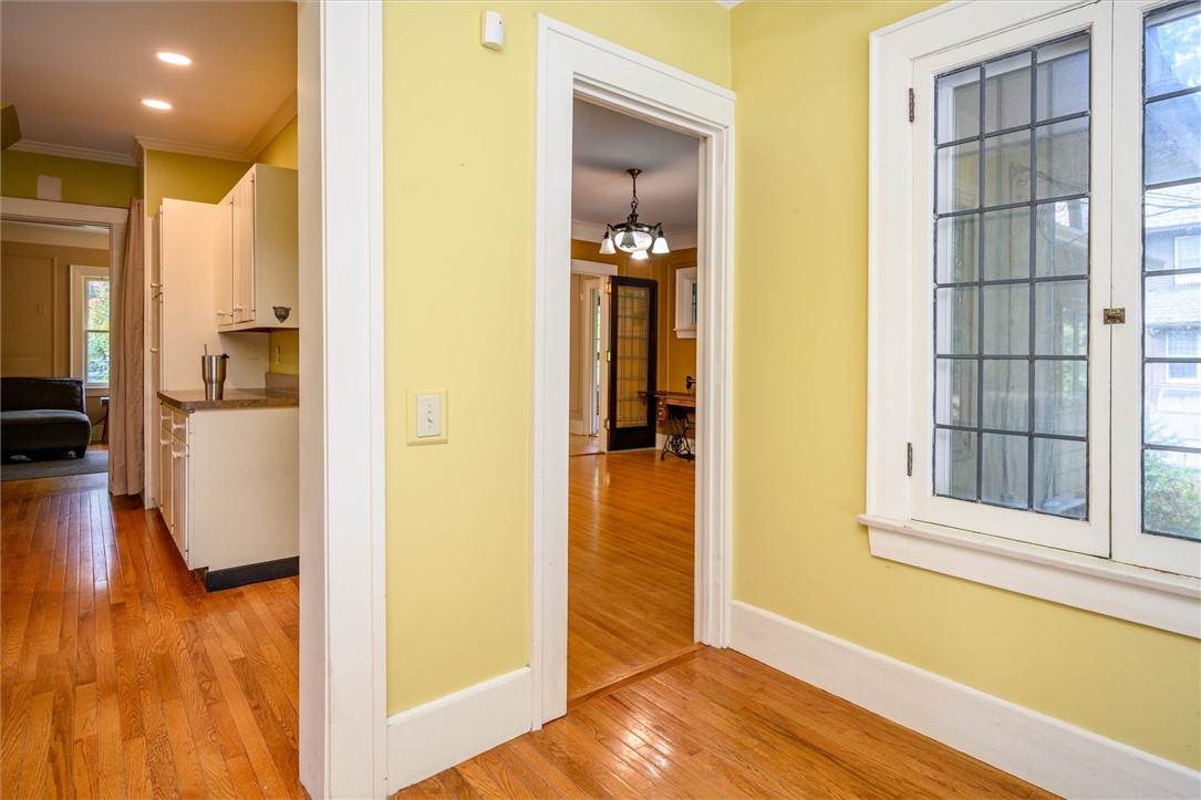 300 Maplewood Avenue Rochester, NY 14613 - Photo 16 of 50