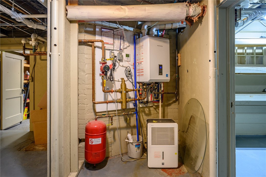 300 Maplewood Avenue Rochester, NY 14613 - Photo 42 of 50