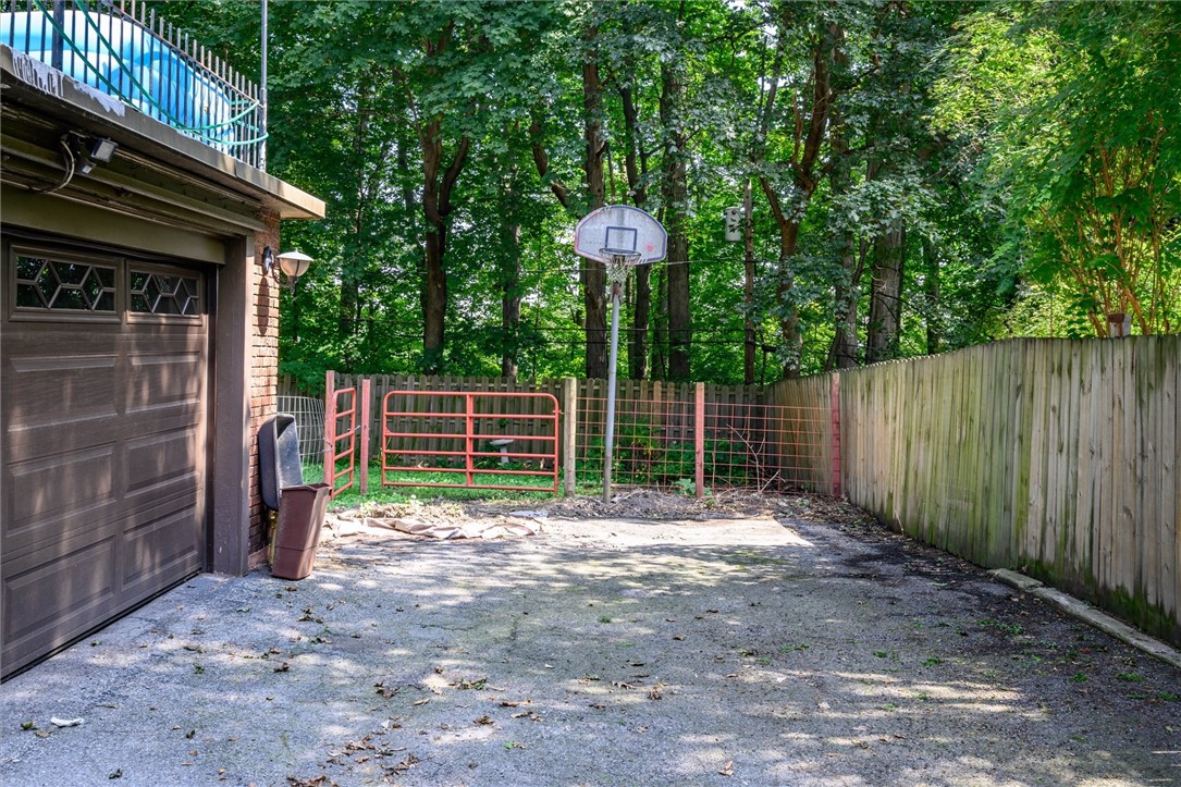 300 Maplewood Avenue Rochester, NY 14613 - Photo 47 of 50