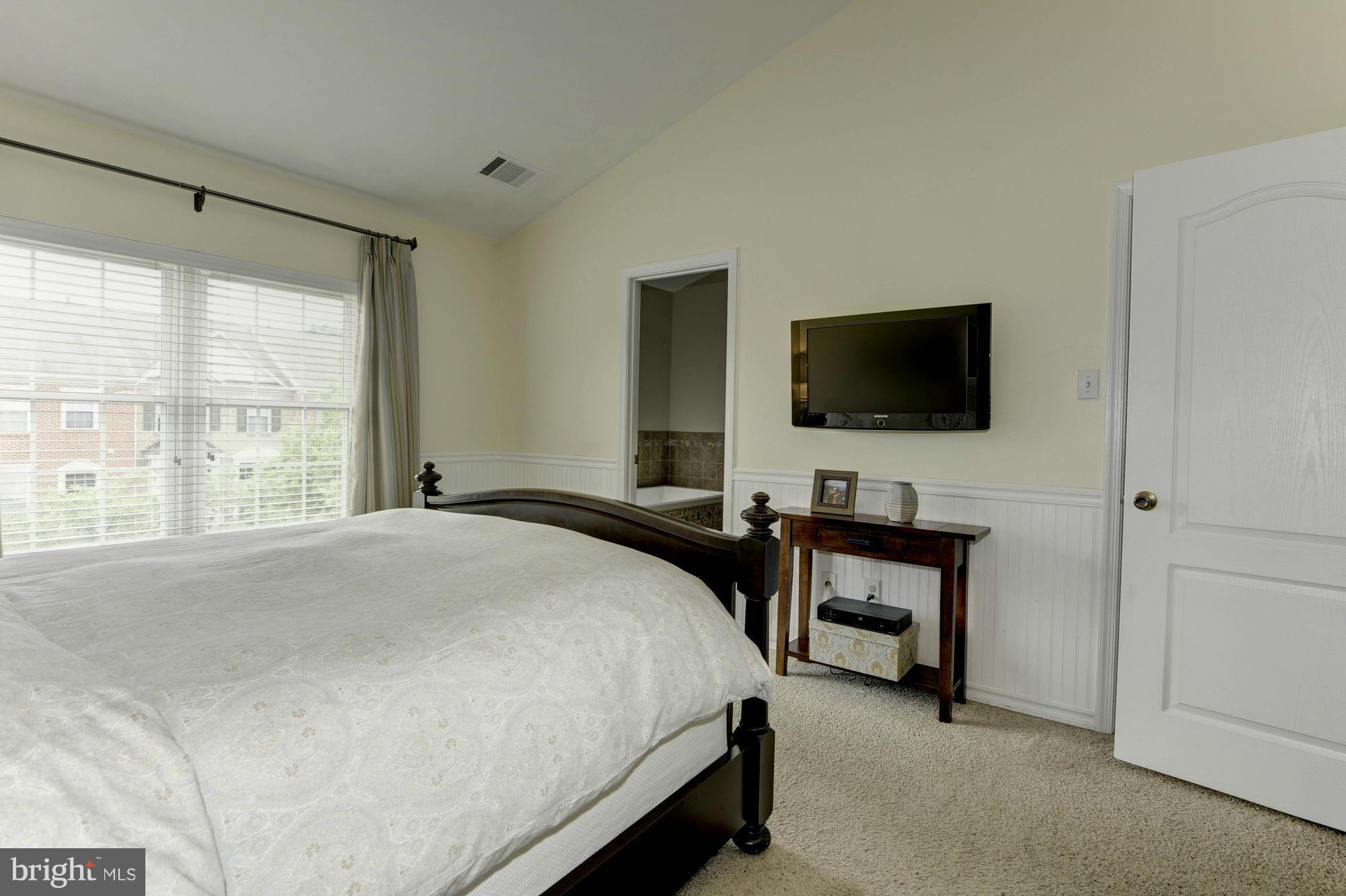 12014 Edgemere Circle Reston, VA 20190 - Photo 14 of 29 Bedroom
