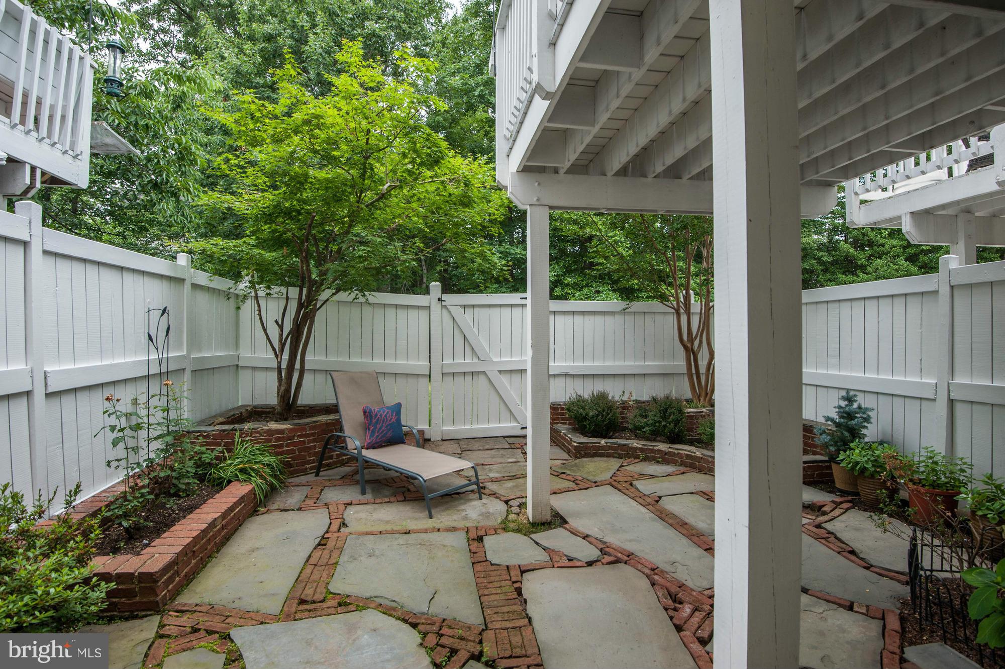12014 Edgemere Circle Reston, VA 20190 - Photo 26 of 29 Exterior (General)