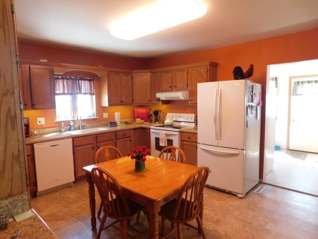 18357 East Twombly Road Rochelle, IL 61068 - Photo 8 of 23