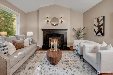 $1,750,000 | 2016 236th Avenue Southeast, Sammamish, WA 98075