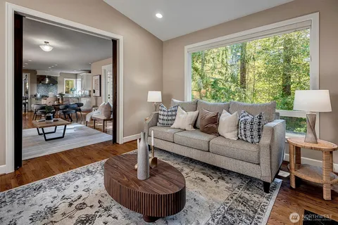 $1,750,000 | 2016 236th Avenue Southeast, Sammamish, WA 98075